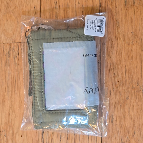 NWT Vera Bradley ZIp ID Case 50765-20497 - Picture 7 of 8